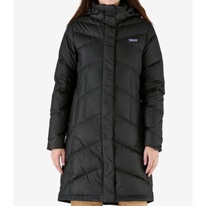Patagonia Women’s Down With It Parka